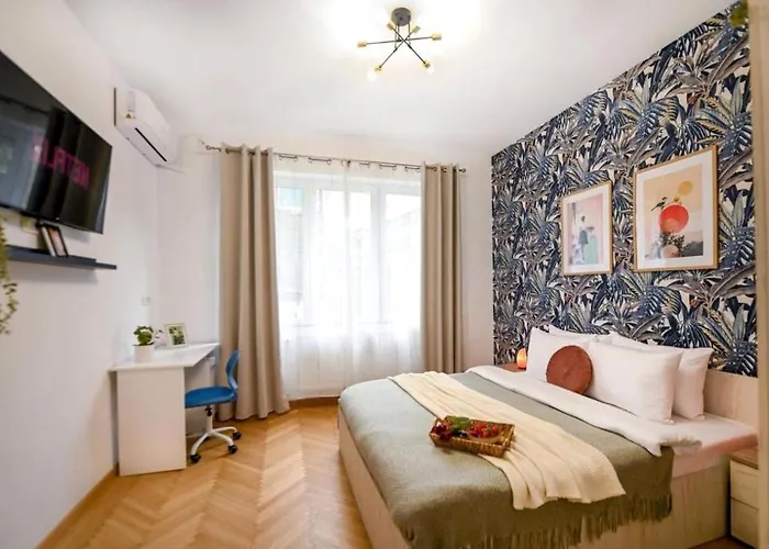 Fluidity - Refined 2br Retreat In Center 아파트 *